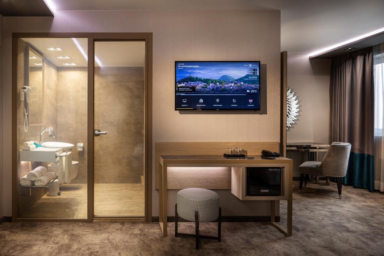 -- Park -- Part Of Urban Chic Luxury Design - Parking & Compliments - Next To Shopping & Dining Mall 4* Пловдив