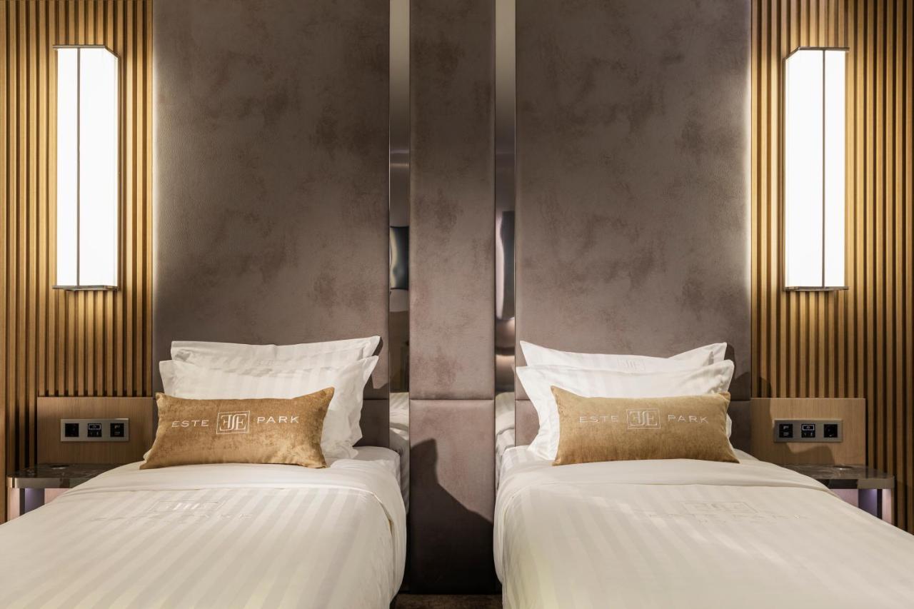 -- Park -- Part Of Urban Chic Luxury Design - Parking & Compliments - Next To Shopping & Dining Mall 4*